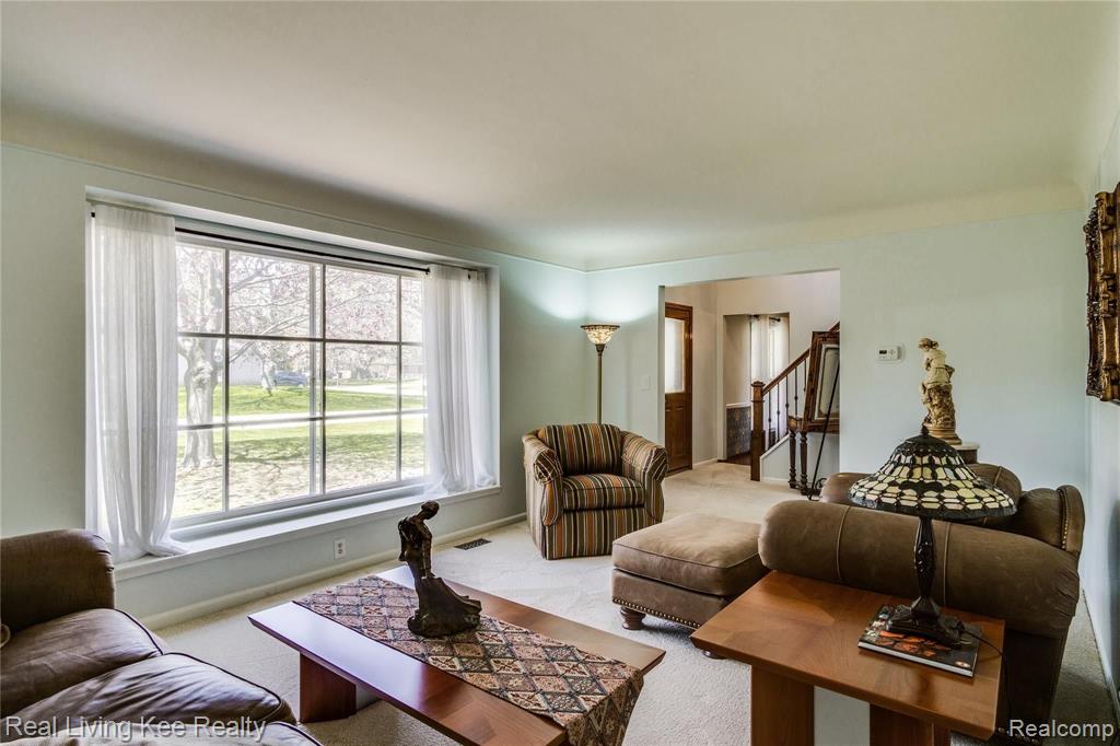 2055 Wayward Drive Rochester Hills, MI 48309 - Photo 16 of 41