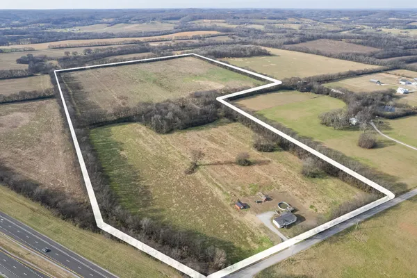 $2,500,000 | 815 South Cross Bridges Road, Mount Pleasant, TN 38474