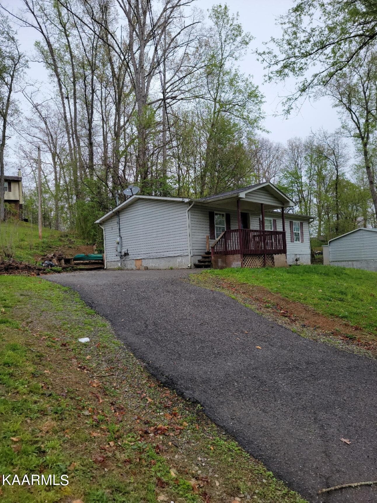 132 Forest Road Oliver Springs, TN 37840 - Photo 2 of 12 Gallery Image 2