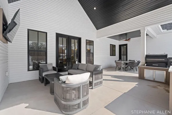 $899,999 | 5467 Cline Road, Fruitport, MI 49415