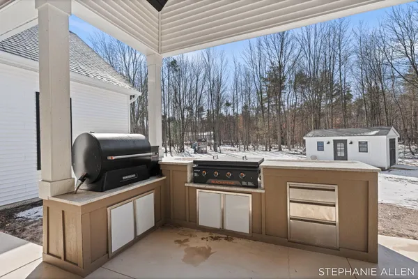 $899,999 | 5467 Cline Road, Fruitport, MI 49415