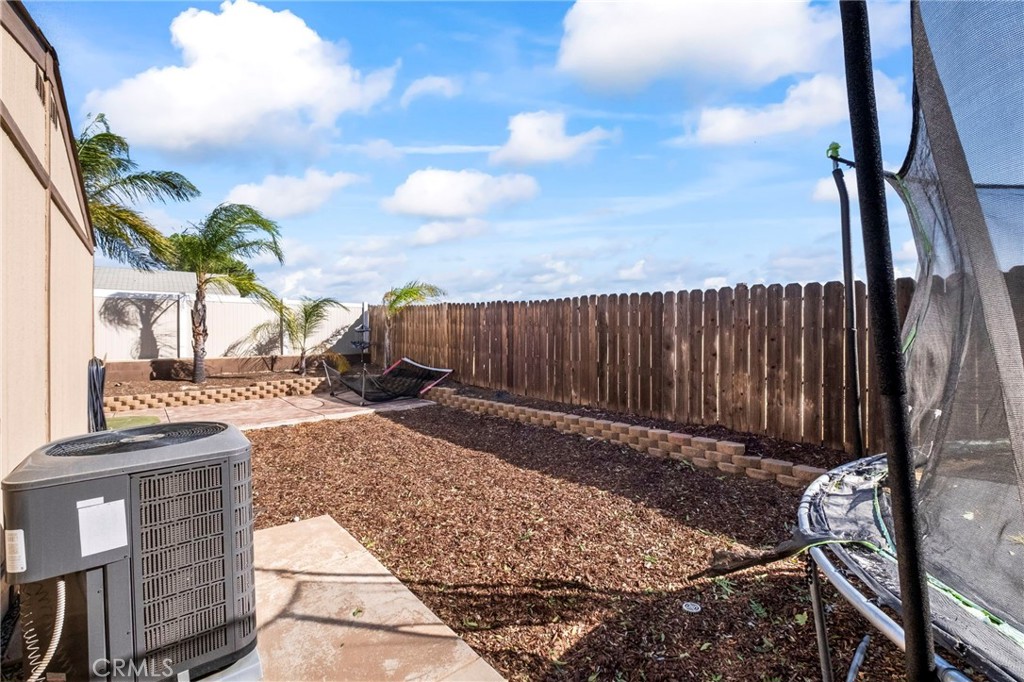 24847 Split Rail Road Wildomar, CA 92595 - Photo 23 of 45 a view of a backyard