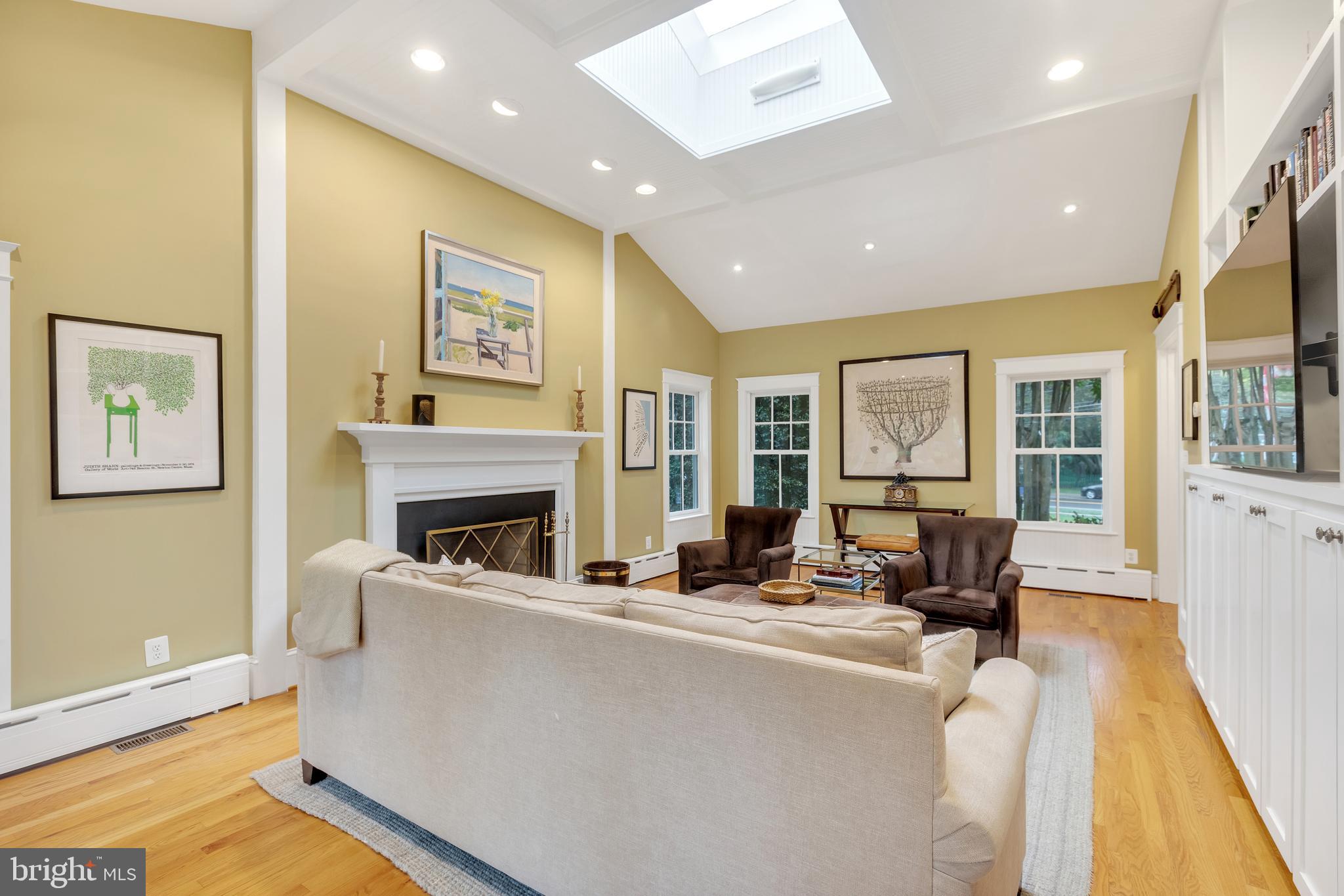7506 Brookville Road Chevy Chase, MD 20815 - Photo 22 of 49 Family room, view 3