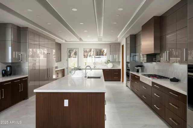 $11,995,000 | 6800 North 39th Place, Paradise Valley, AZ 85253