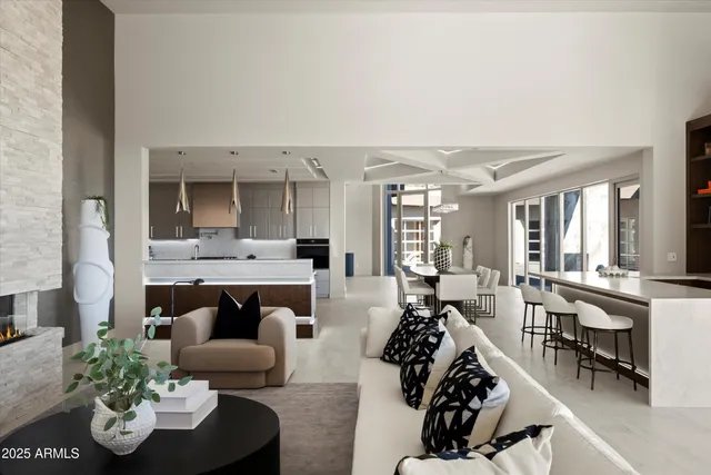 $11,995,000 | 6800 North 39th Place, Paradise Valley, AZ 85253