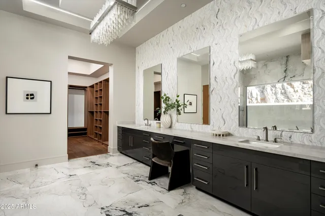 $11,995,000 | 6800 North 39th Place, Paradise Valley, AZ 85253