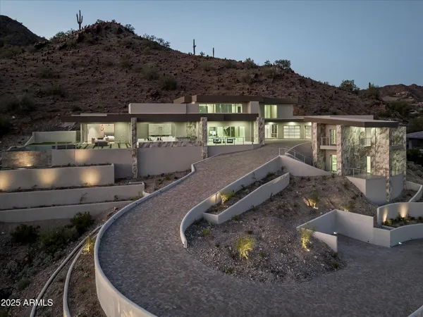 $10,999,000 | 6800 North 39th Place, Paradise Valley, AZ 85253