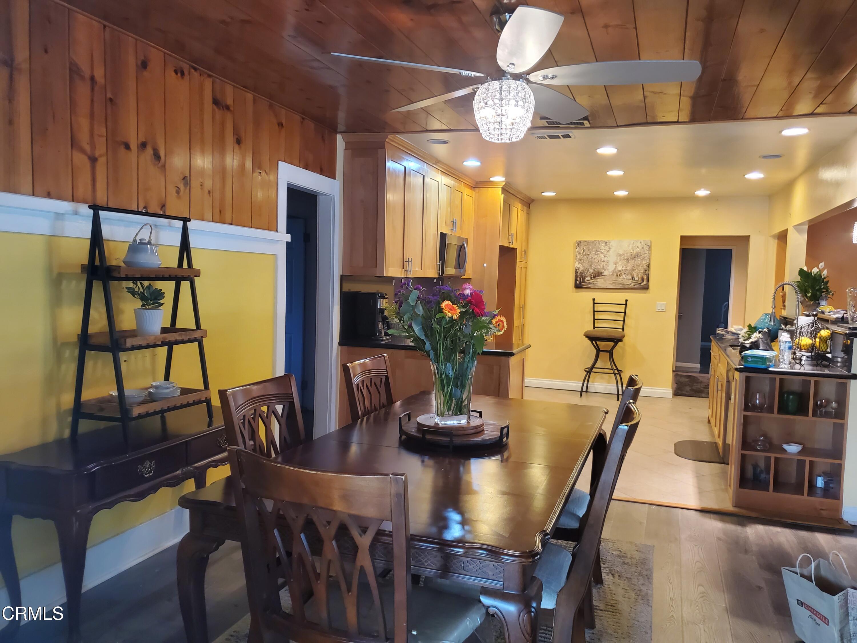 905 Chapman Avenue Pasadena, CA 91103 - Photo 5 of 20 a view of a dining room with furniture