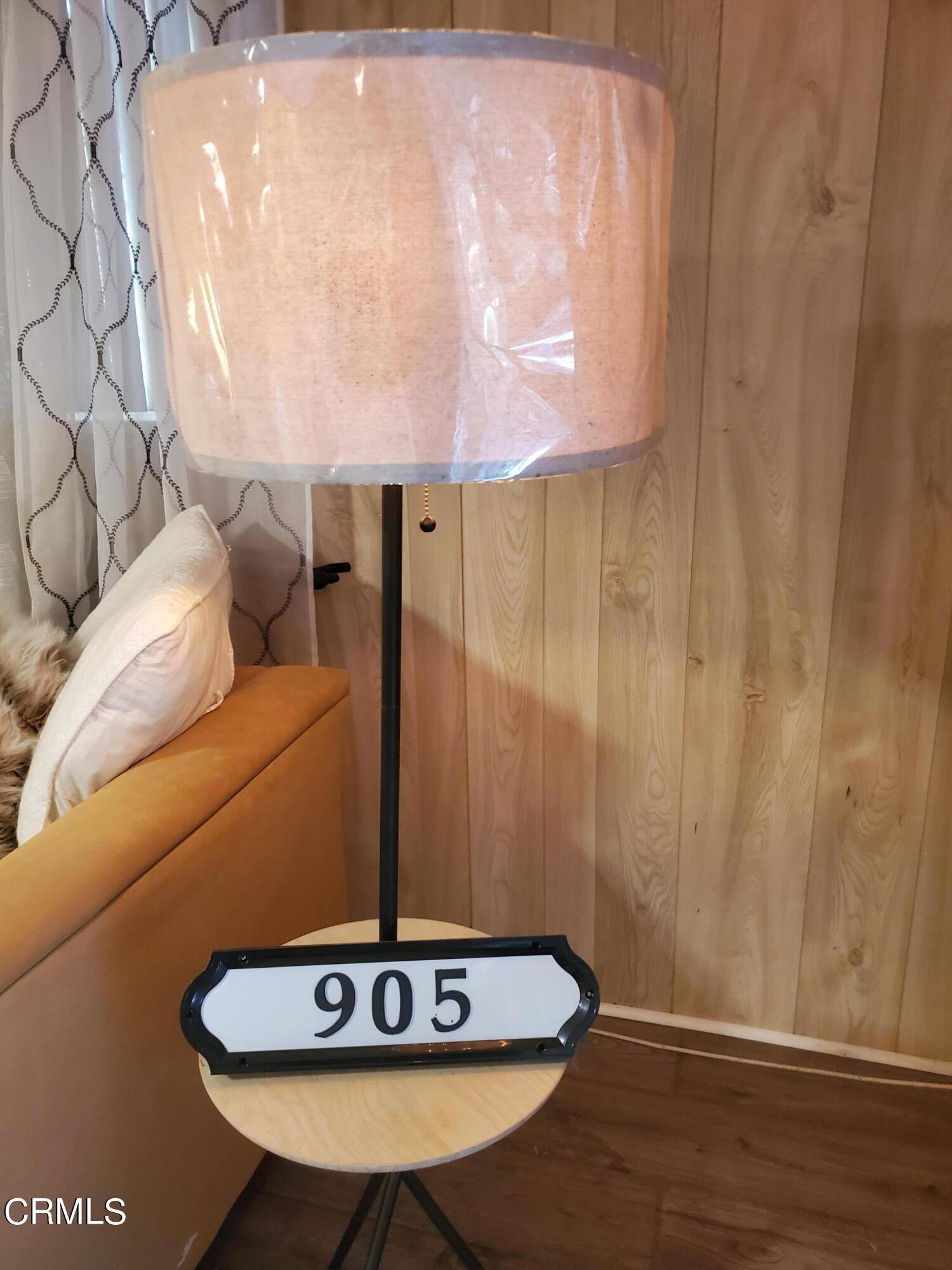 905 Chapman Avenue Pasadena, CA 91103 - Photo 8 of 20 a view of entryway