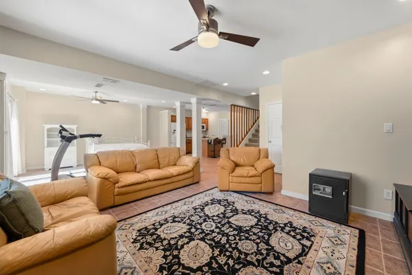 $649,900 | 1585 Everett Lane, Hopkinsville, KY 42240