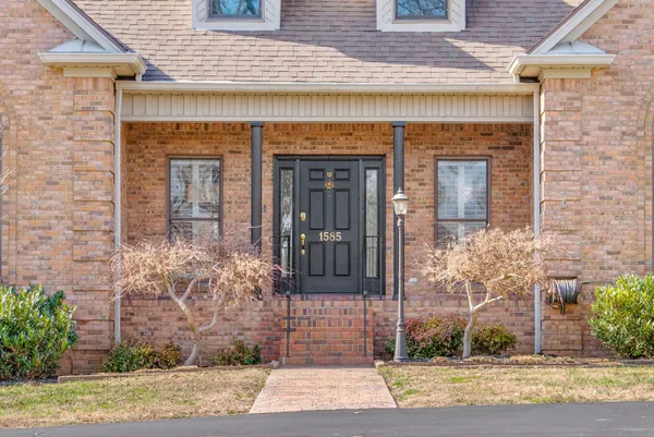 $649,900 | 1585 Everett Lane, Hopkinsville, KY 42240
