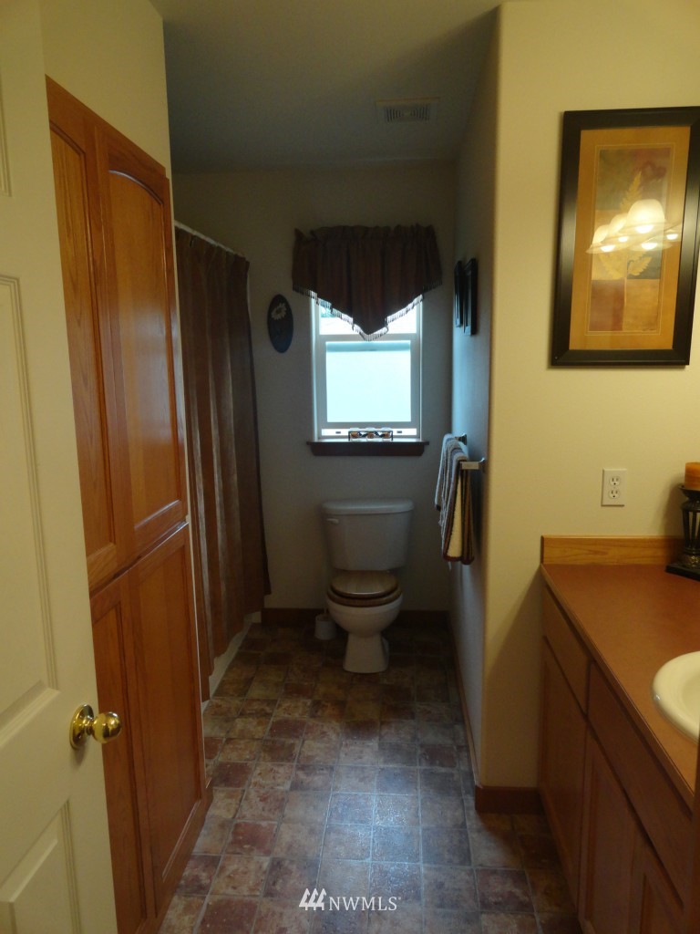 1158 Portage Road Camano Island, WA 98282 - Photo 11 of 25 Gallery Image 11