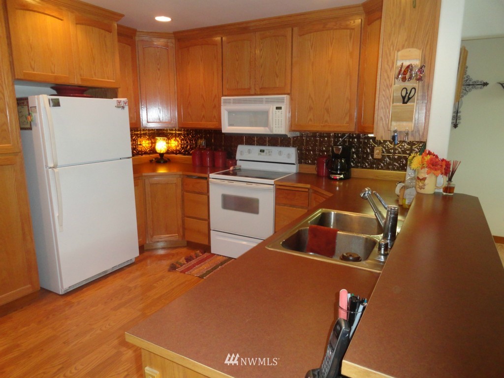 1158 Portage Road Camano Island, WA 98282 - Photo 9 of 25 Gallery Image 9