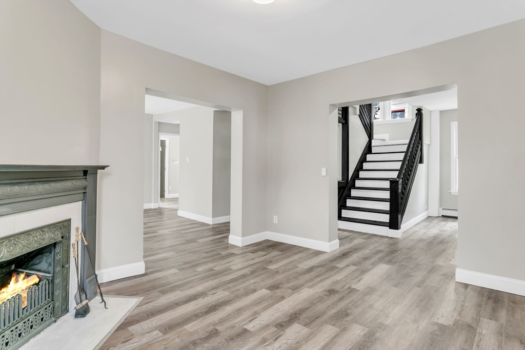 54 Princeton Street Springfield, MA 01109 - Photo 8 of 39 Gallery Image 8