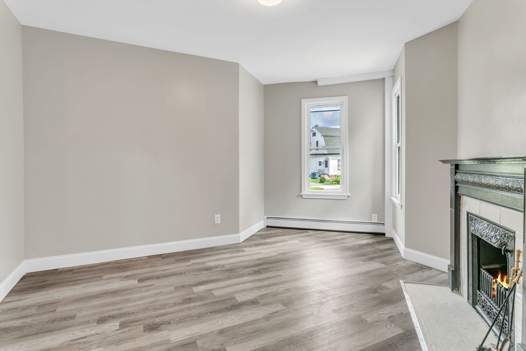 54 Princeton Street Springfield, MA 01109 - Photo 9 of 39 Gallery Image 9