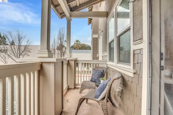$799,800 | 170 North N Street, Unit 102, Livermore, CA 94550