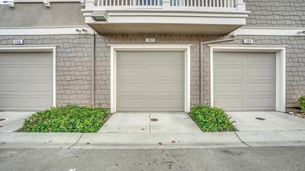 $799,800 | 170 North N Street, Unit 102, Livermore, CA 94550