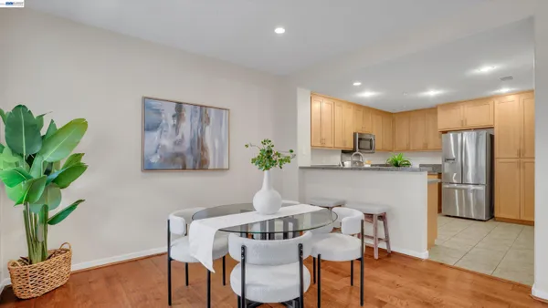 $799,800 | 170 North N Street, Unit 102, Livermore, CA 94550