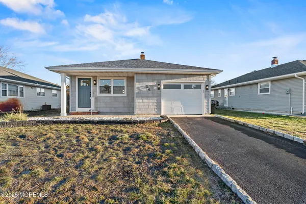 $374,000 | 16 St Kitts Drive, Toms River, NJ 08757