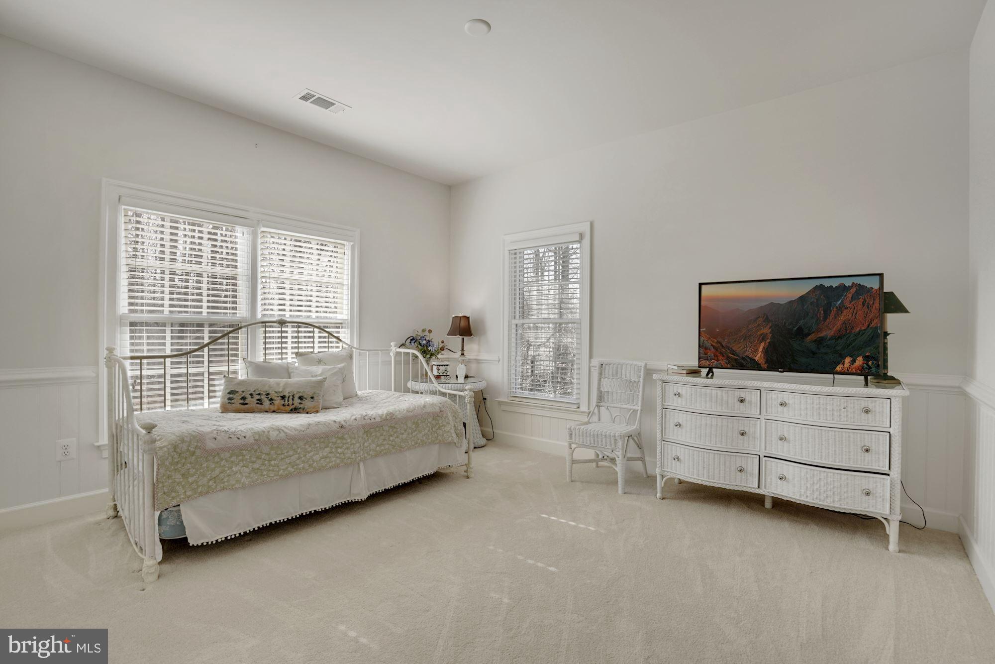 17501 Nesbitt Farm Lane Sandy Spring, MD 20860 - Photo 30 of 61 perfect soft white bedroom