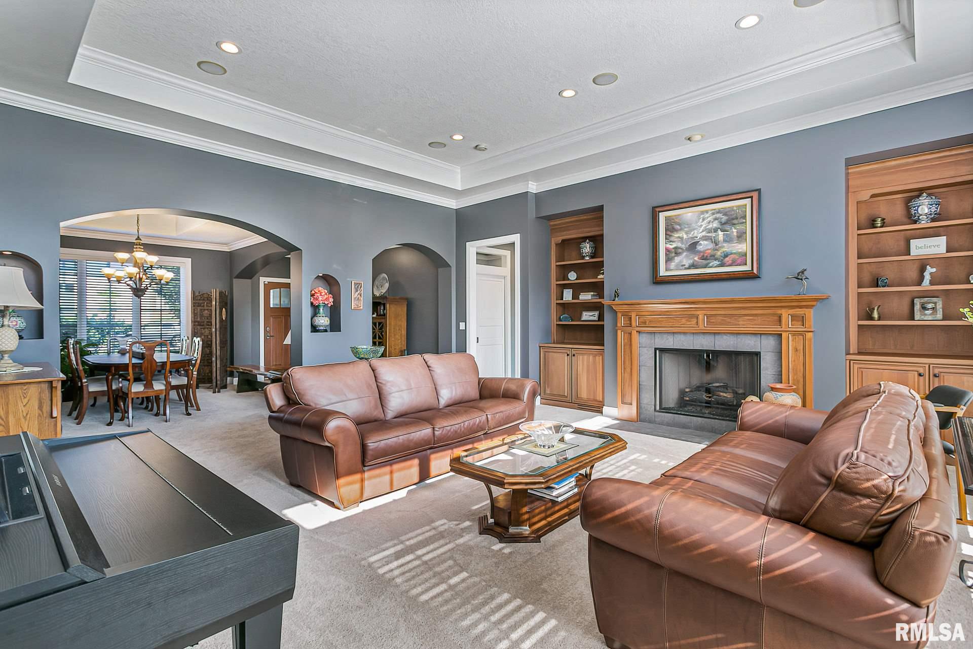 6327 Eagle Ridge Road Bettendorf, IA 52722 - Photo 8 of 43 Gallery Image 8