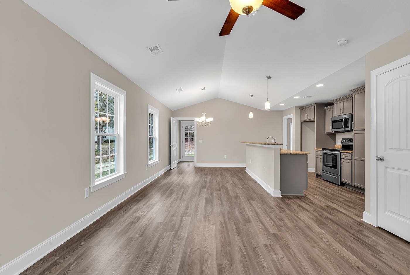 2509 Wise Road Conway, SC 29526 - Photo 3 of 31 Gallery Image 3