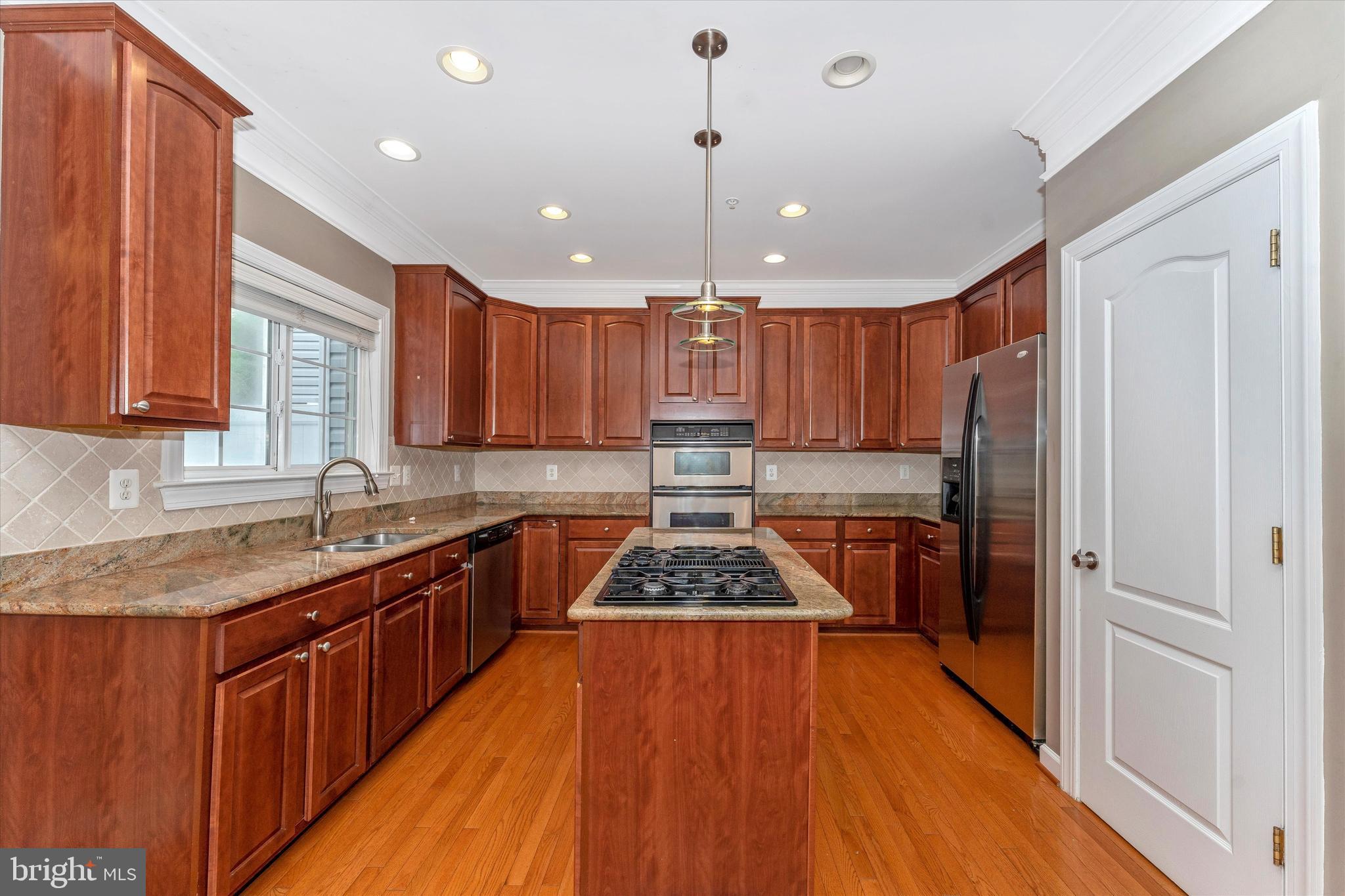 2305 Abby Road Edgewater, MD 21037 - Photo 24 of 36 Beautiful cabinets, so much countertop space
