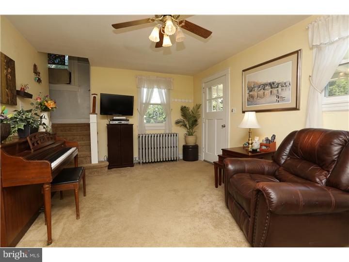 178 Woodbine Road Havertown, PA 19083 - Photo 3 of 25 Living Room
