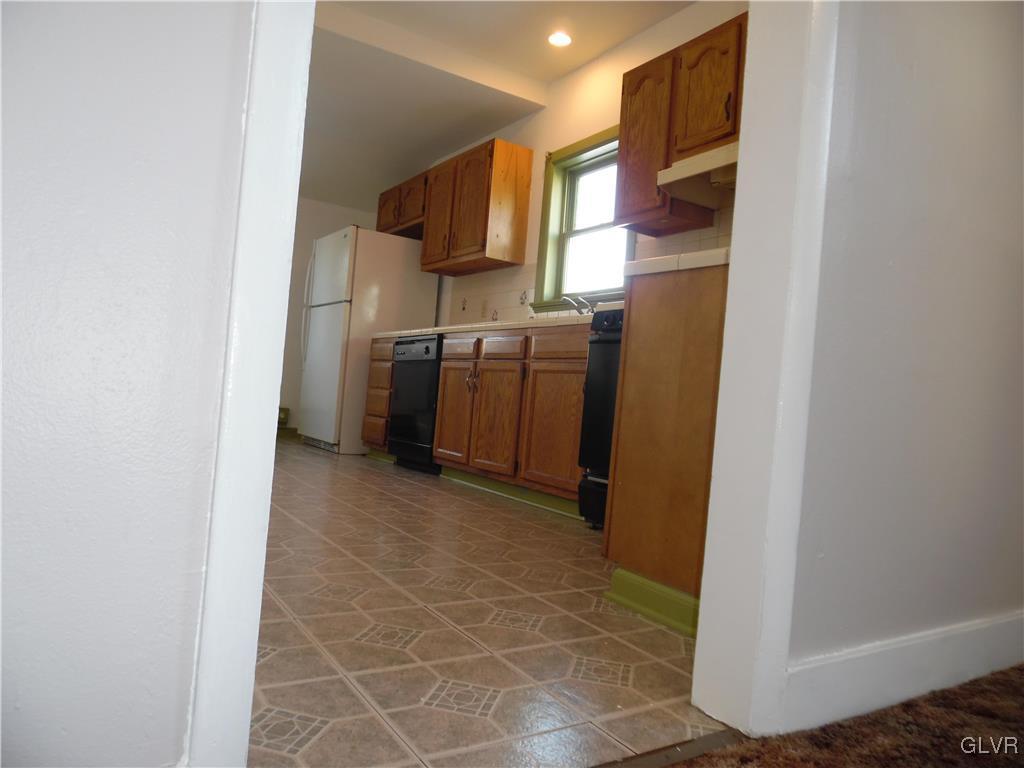 223 East Raspberry Street Bethlehem, PA 18018 - Photo 8 of 20 a view of a kitchen