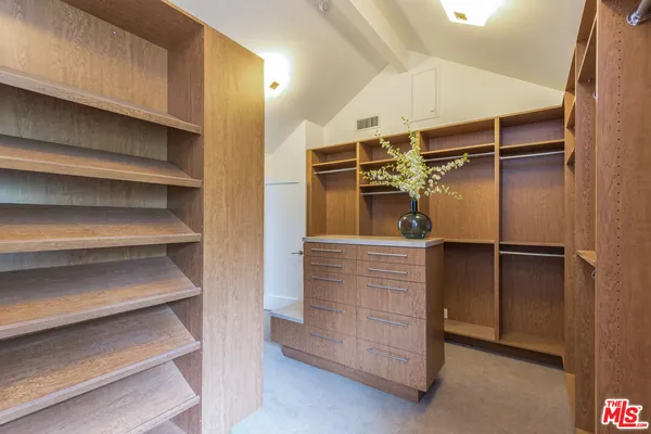 a view of walk in closet
