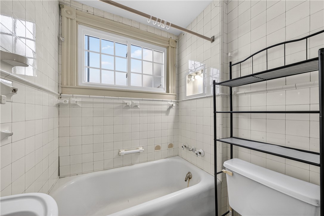 499 Hanover Street Fall River, MA 02720 - Photo 33 of 42