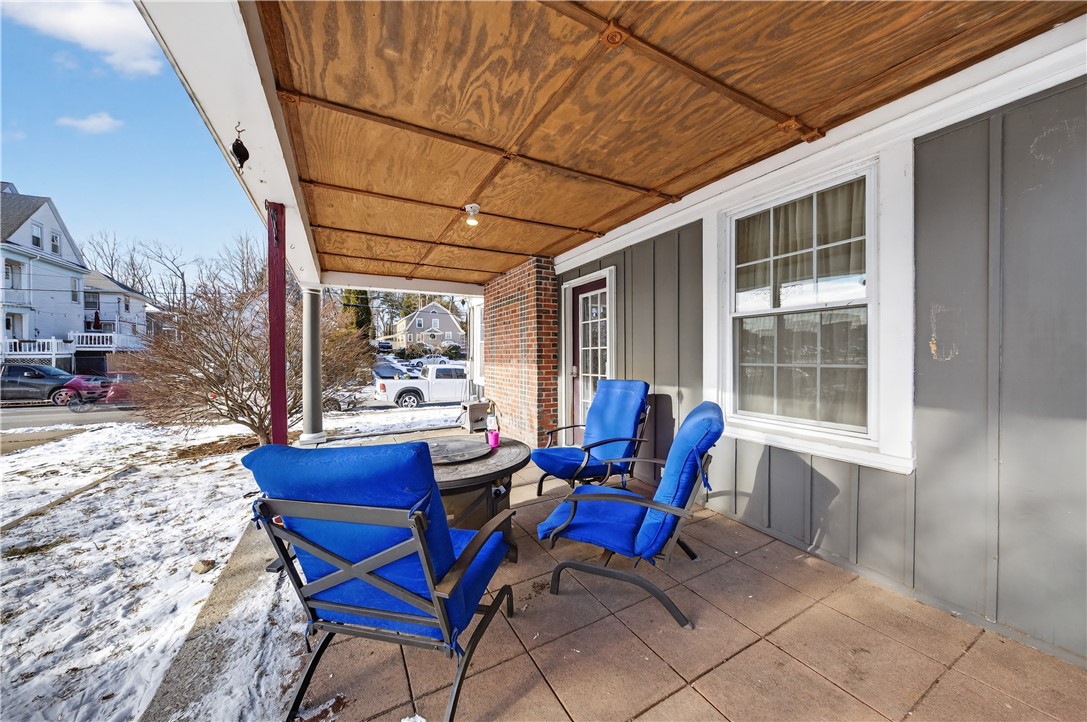 499 Hanover Street Fall River, MA 02720 - Photo 8 of 42