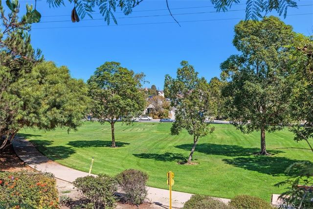 $1,800,000 | 4289 Calle Isabelino, San Diego, CA 92130