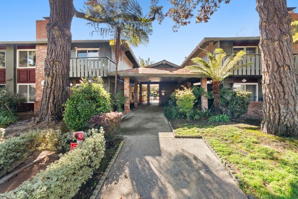 99 East Middlefield Road, Unit 41 Mountain View, CA 94043 - Photo 30 of 37 a view of a house with a yard