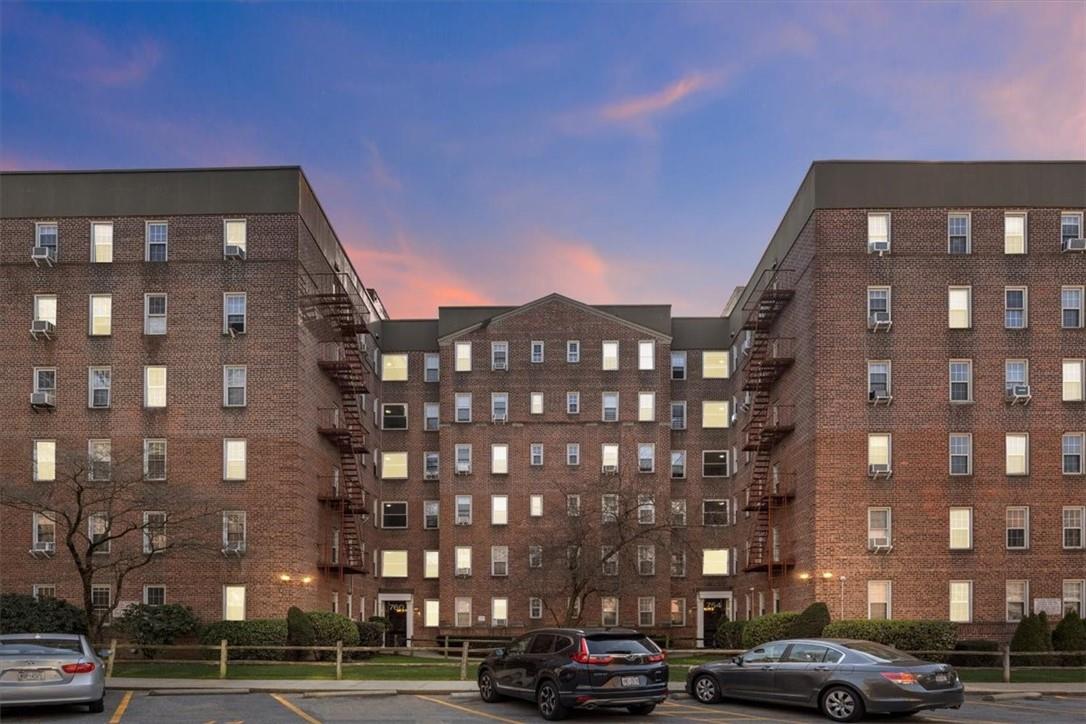 754 Bronx River Road, Unit B15 Yonkers, NY 10708 - Photo 1 of 1 Gallery Image 1
