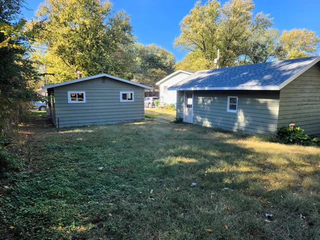 $39,900 | 313 Kloss Street, Rock Falls, IL 61071