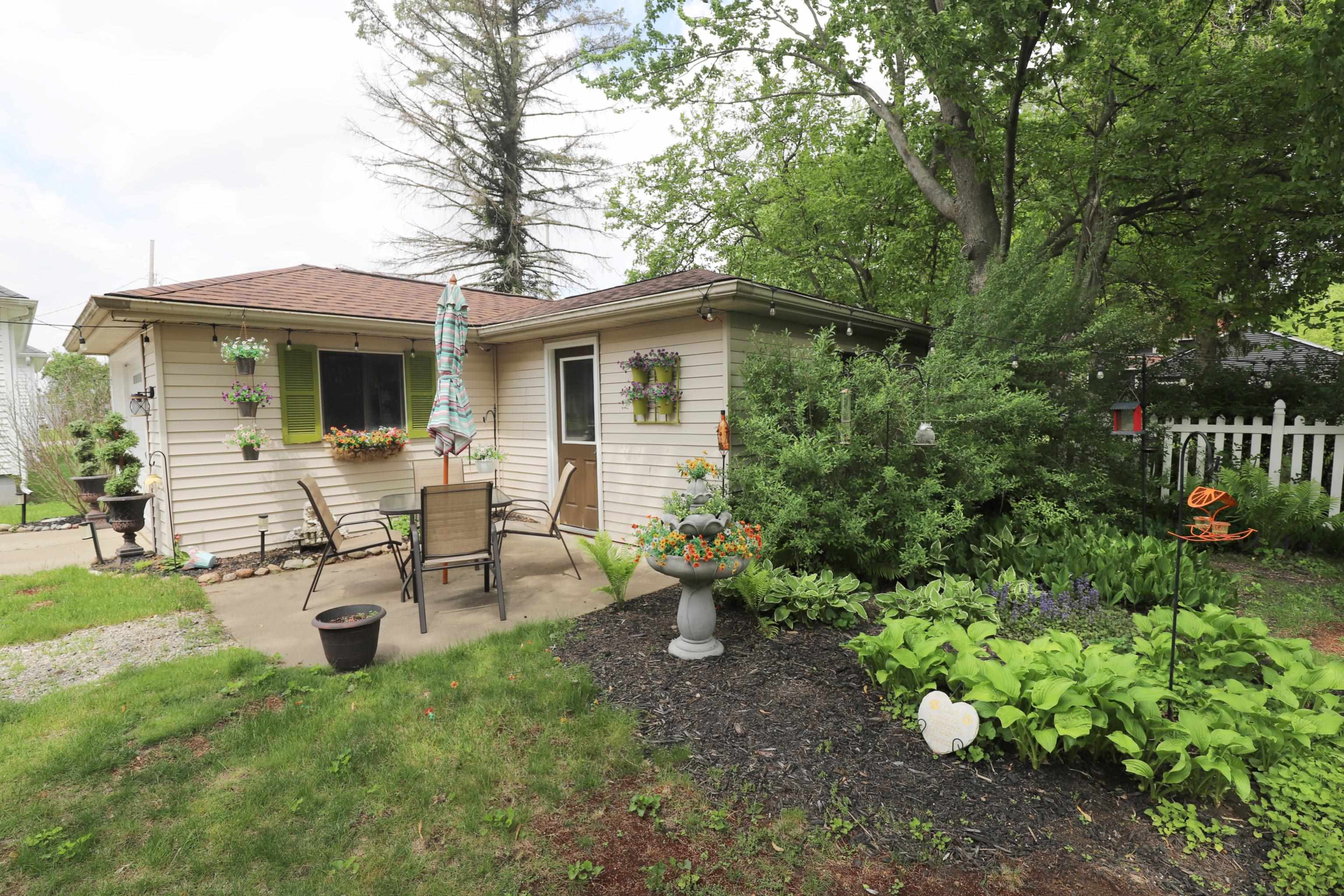 9409 Butternut Street New Lothrop, MI 48460 - Photo 23 of 26