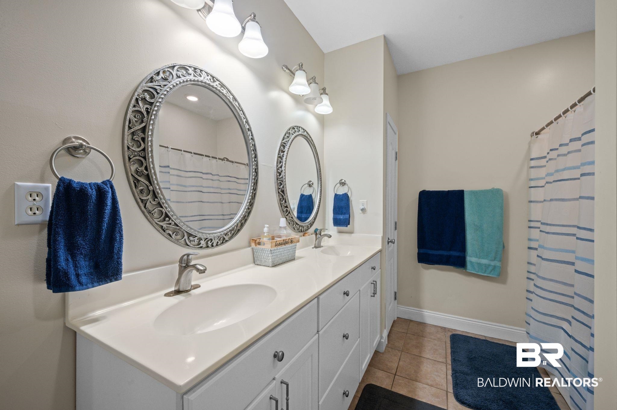 48513 Phillipsville Road Bay Minette, AL 36507 - Photo 28 of 50 Full bath featuring double vanity and tile patterned flooring