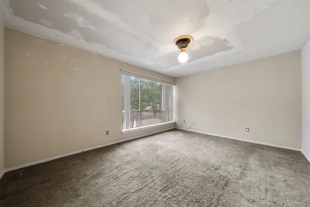 $120,000 | 2143 Lake Village Drive, Kingwood, TX 77339