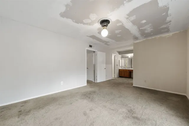 $120,000 | 2143 Lake Village Drive, Kingwood, TX 77339