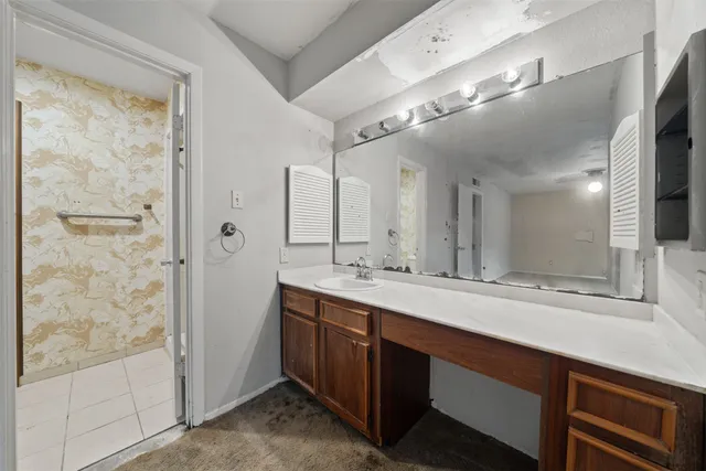 $120,000 | 2143 Lake Village Drive, Kingwood, TX 77339