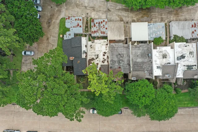 $120,000 | 2143 Lake Village Drive, Kingwood, TX 77339