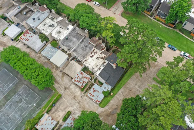 $120,000 | 2143 Lake Village Drive, Kingwood, TX 77339