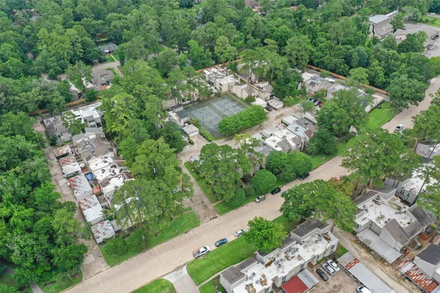 $120,000 | 2143 Lake Village Drive, Kingwood, TX 77339