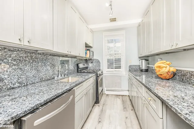 $675,000 | 4601 Henry Hudson Parkway West, Unit B11B14 | Riverdale