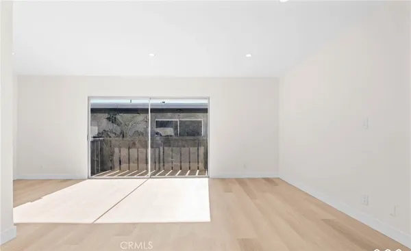$2,600 | 7961 Willis Avenue, Unit 18, Panorama City, CA 91402