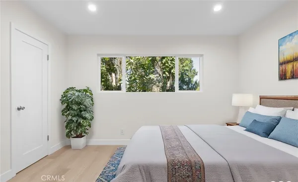 $2,600 | 7961 Willis Avenue, Unit 18, Panorama City, CA 91402