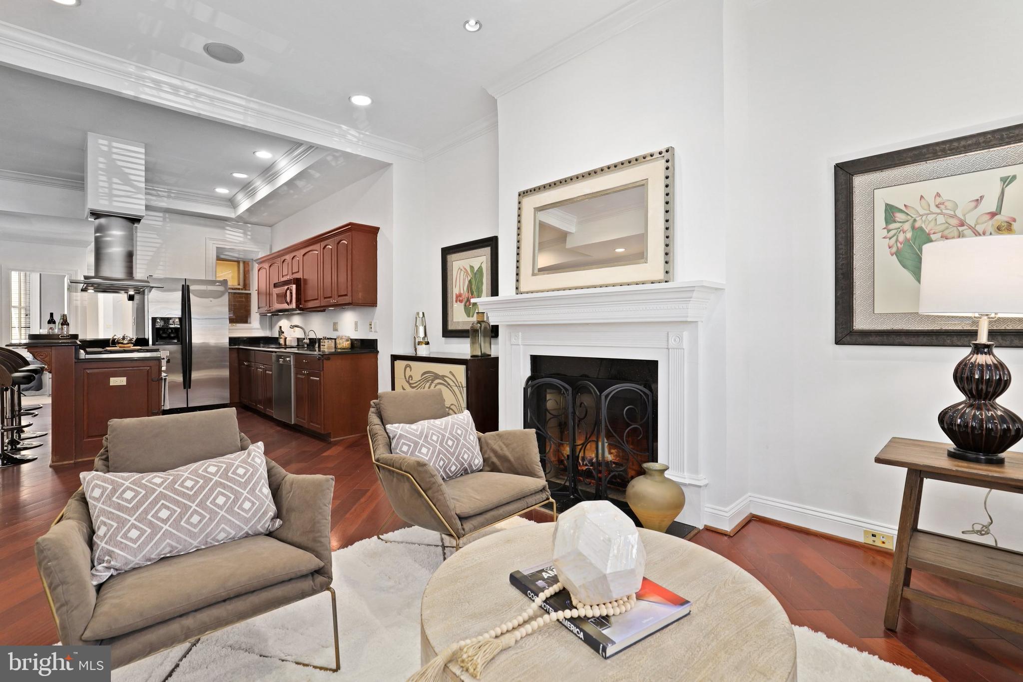 1832 Calvert Street Northwest, Unit 2 Washington, DC 20009 - Photo 4 of 23 Gallery Image 4