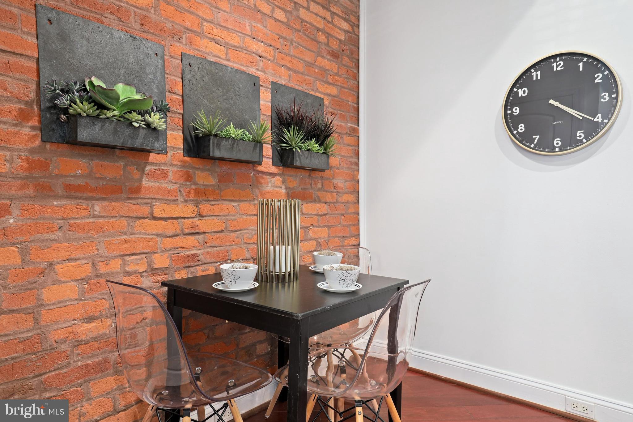 1832 Calvert Street Northwest, Unit 2 Washington, DC 20009 - Photo 6 of 23 Gallery Image 6
