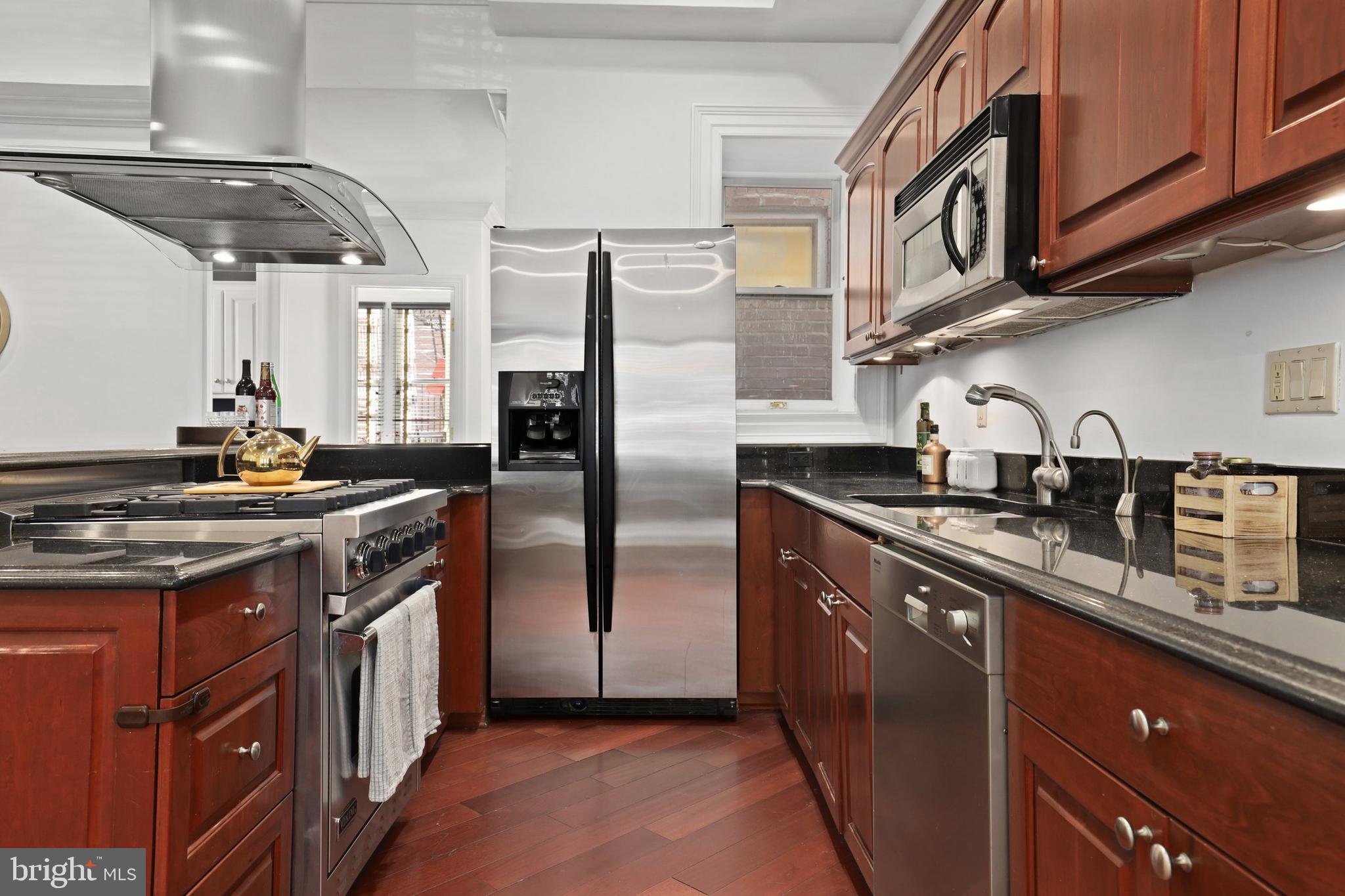 1832 Calvert Street Northwest, Unit 2 Washington, DC 20009 - Photo 9 of 23 Gallery Image 9
